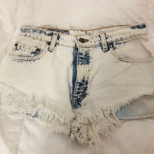 Vintage Levi’s cutoff